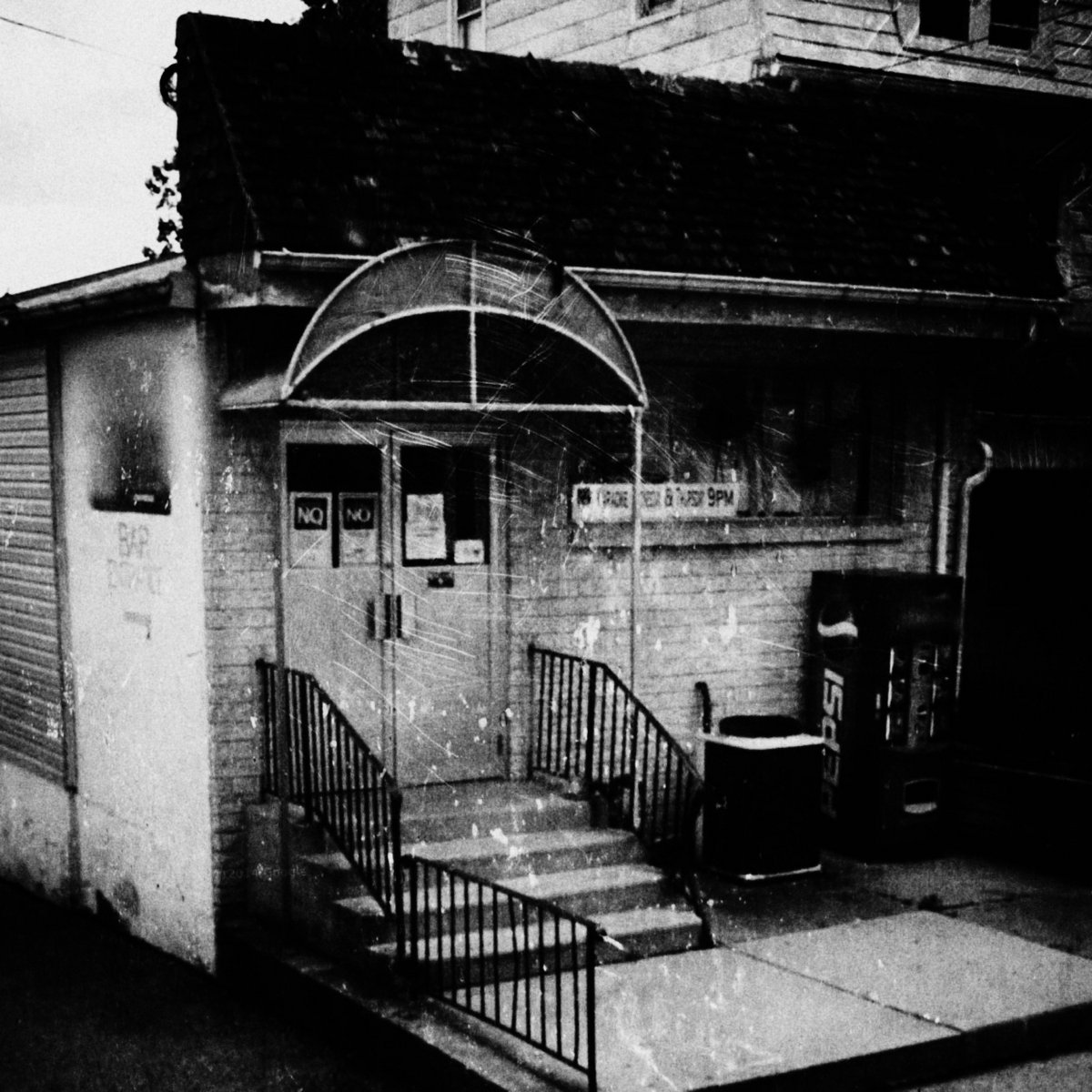 LIVE @ THE WHEELIE BAR