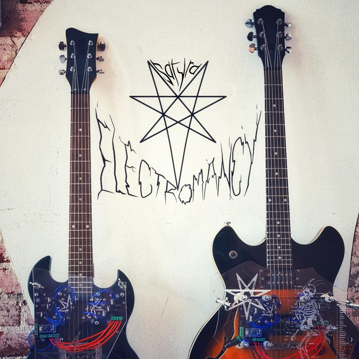 Piano Phase on Two Robot Guitars (Steve Reich covered by robots)