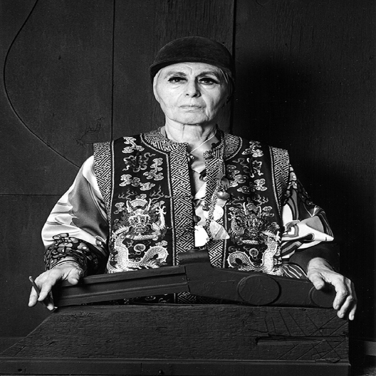 LOUISE NEVELSON - four artists Bret Hart Mix