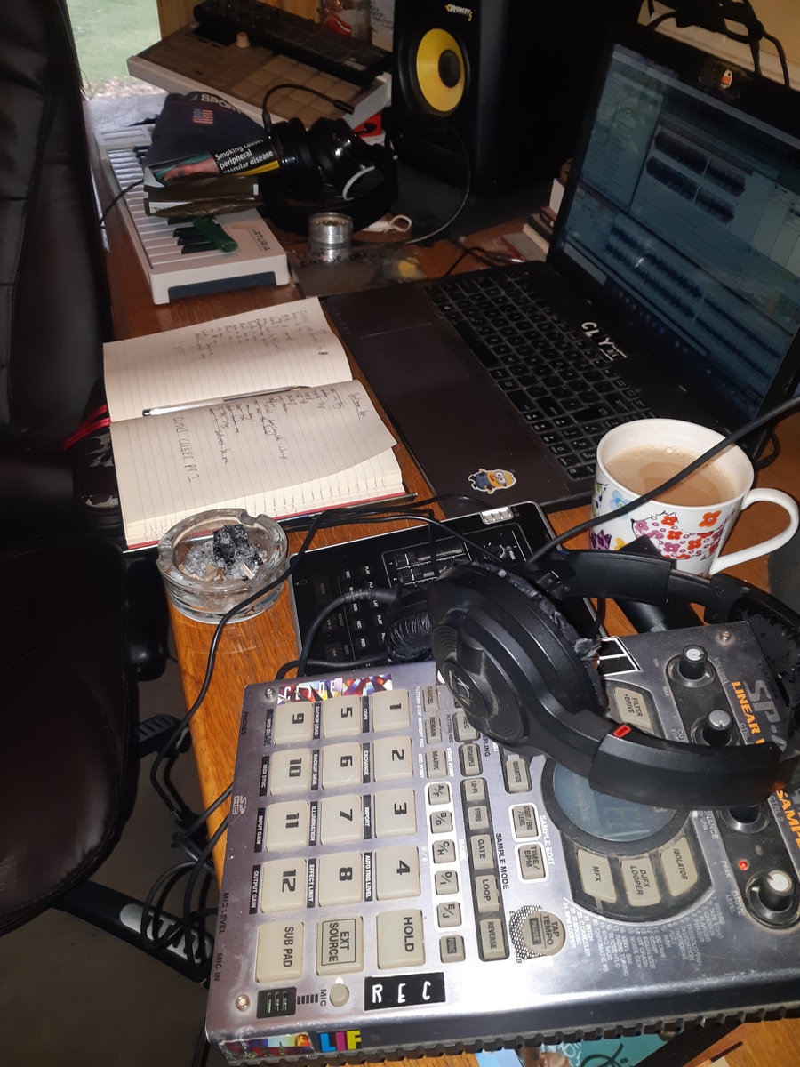 CLYDES CLOSET [VOL1]