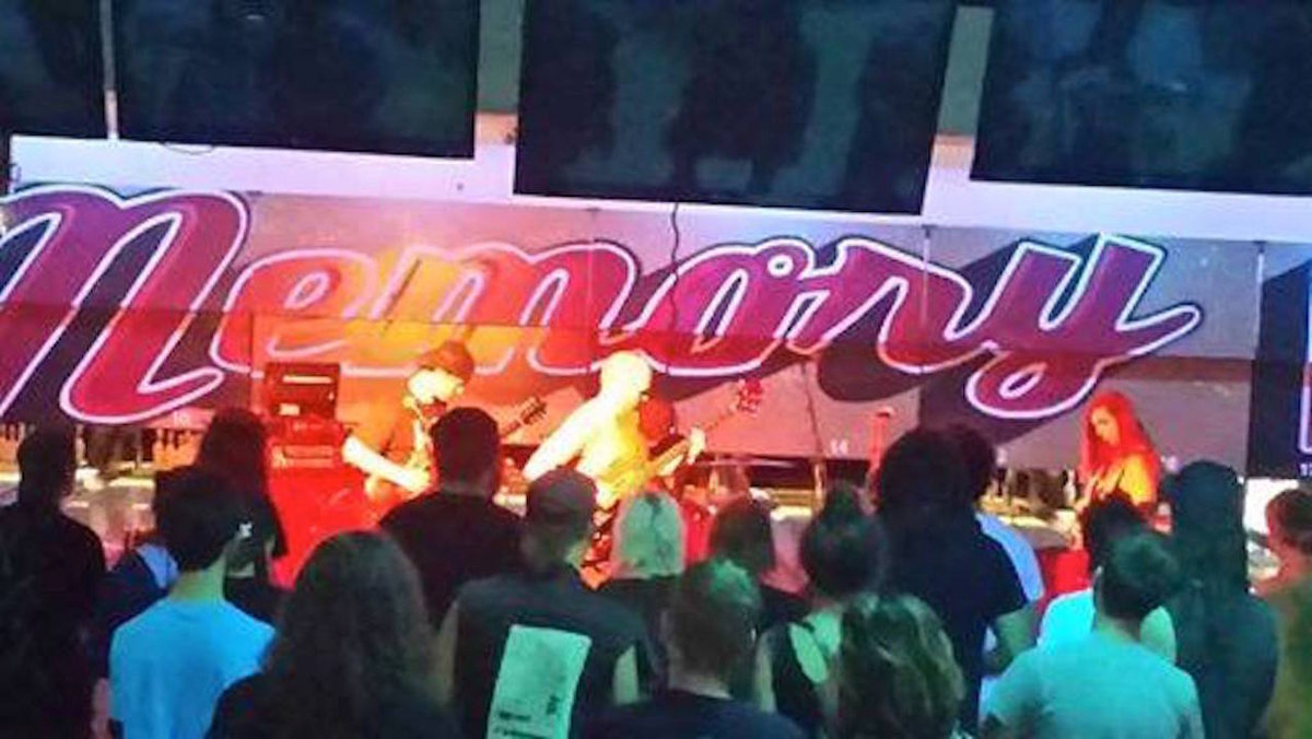 Live at Memory Lanes